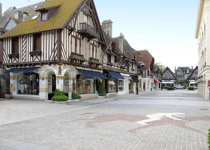 La Commanderie By Interhome Deauville