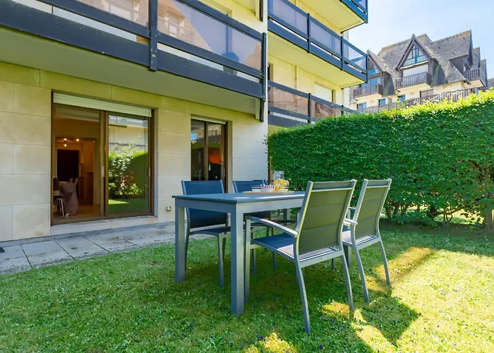 Apartment La Commanderie By Interhome Deauville